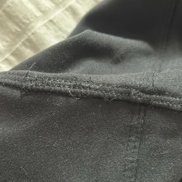 Crossover Flare Leggings With Slits At Bottom Women’s XS - Picture 6 of 6